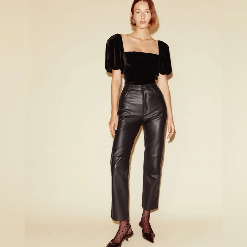 Reformation Luka Black Velvet Top (121)